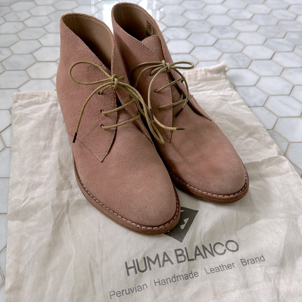 Huma Blanco blush suede booties